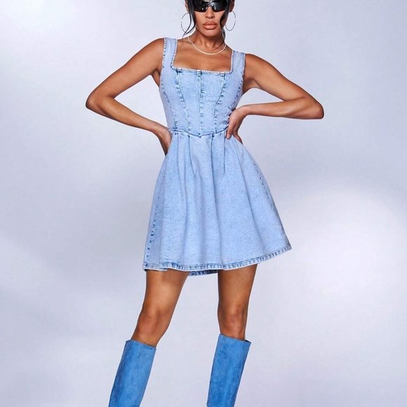 Light Wash Casual Womens Square Neck Fold Pleated Denim Dress - Picture 2 of 4